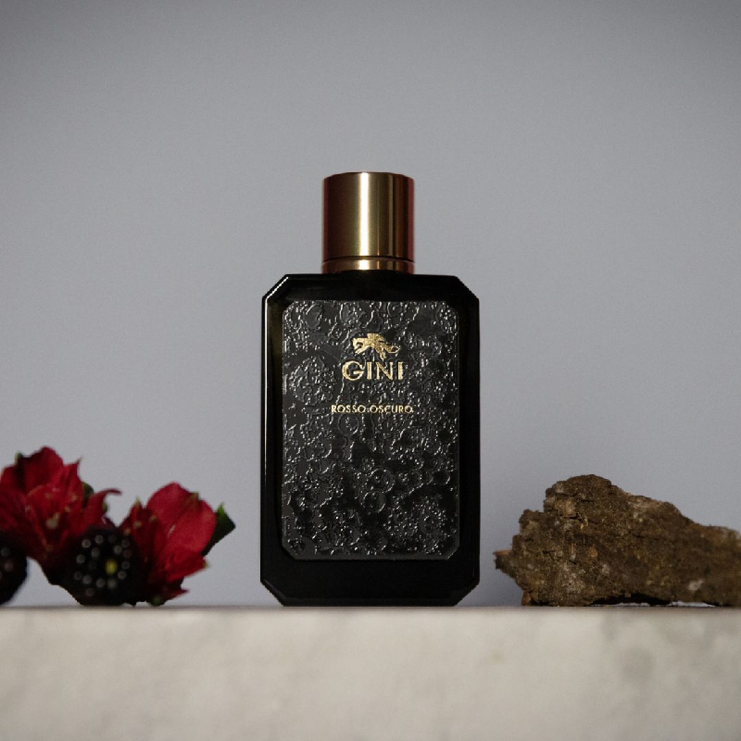 Rosso oscuro